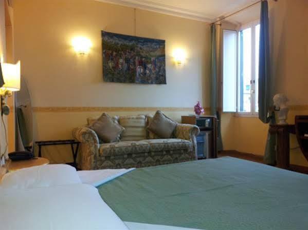 Residenza Gens Julia 2*