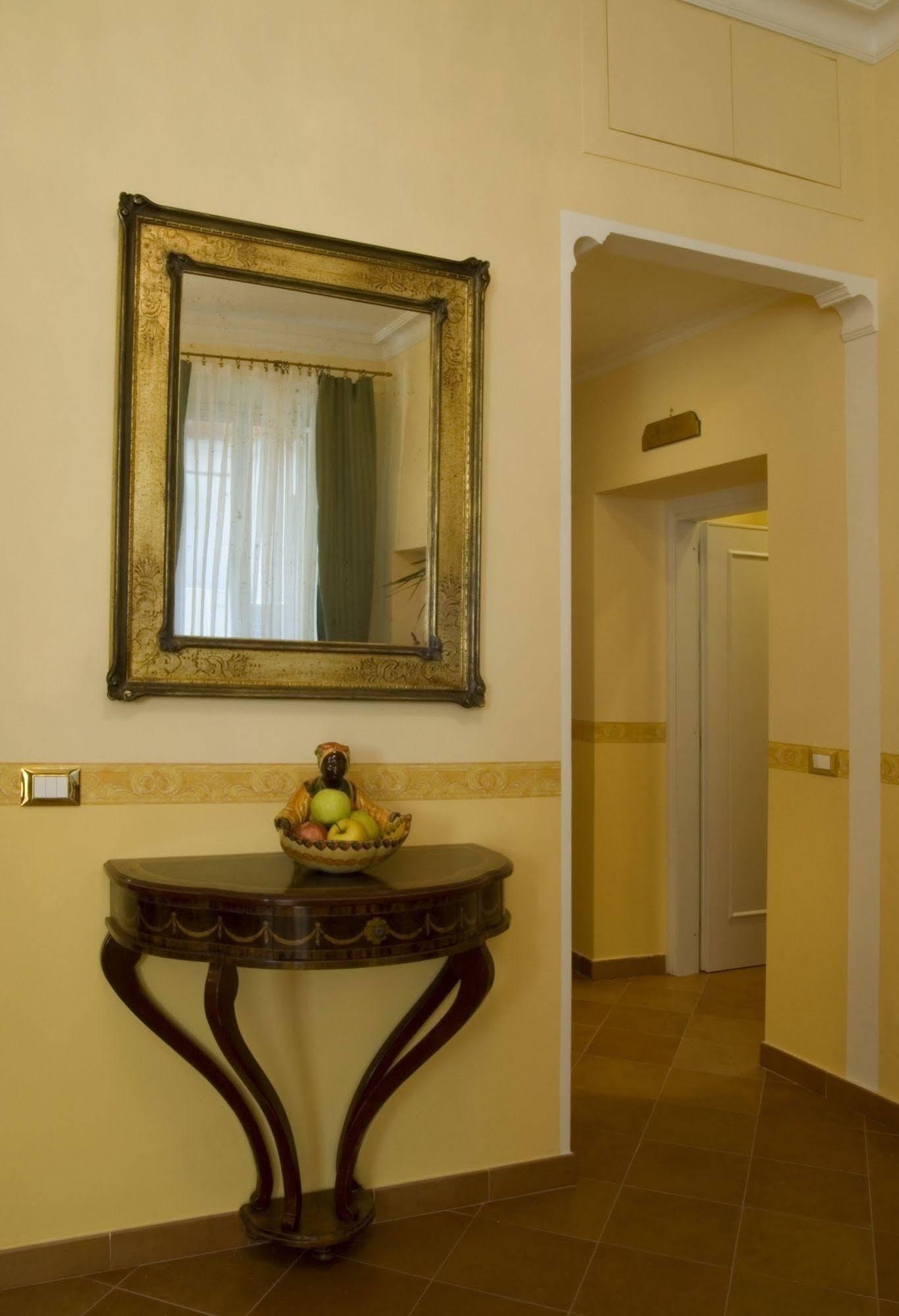 Residenza Gens Julia 2* Roma