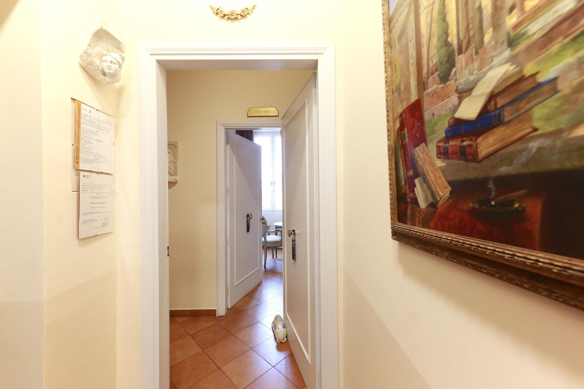 Residenza Gens Julia 2* Roma