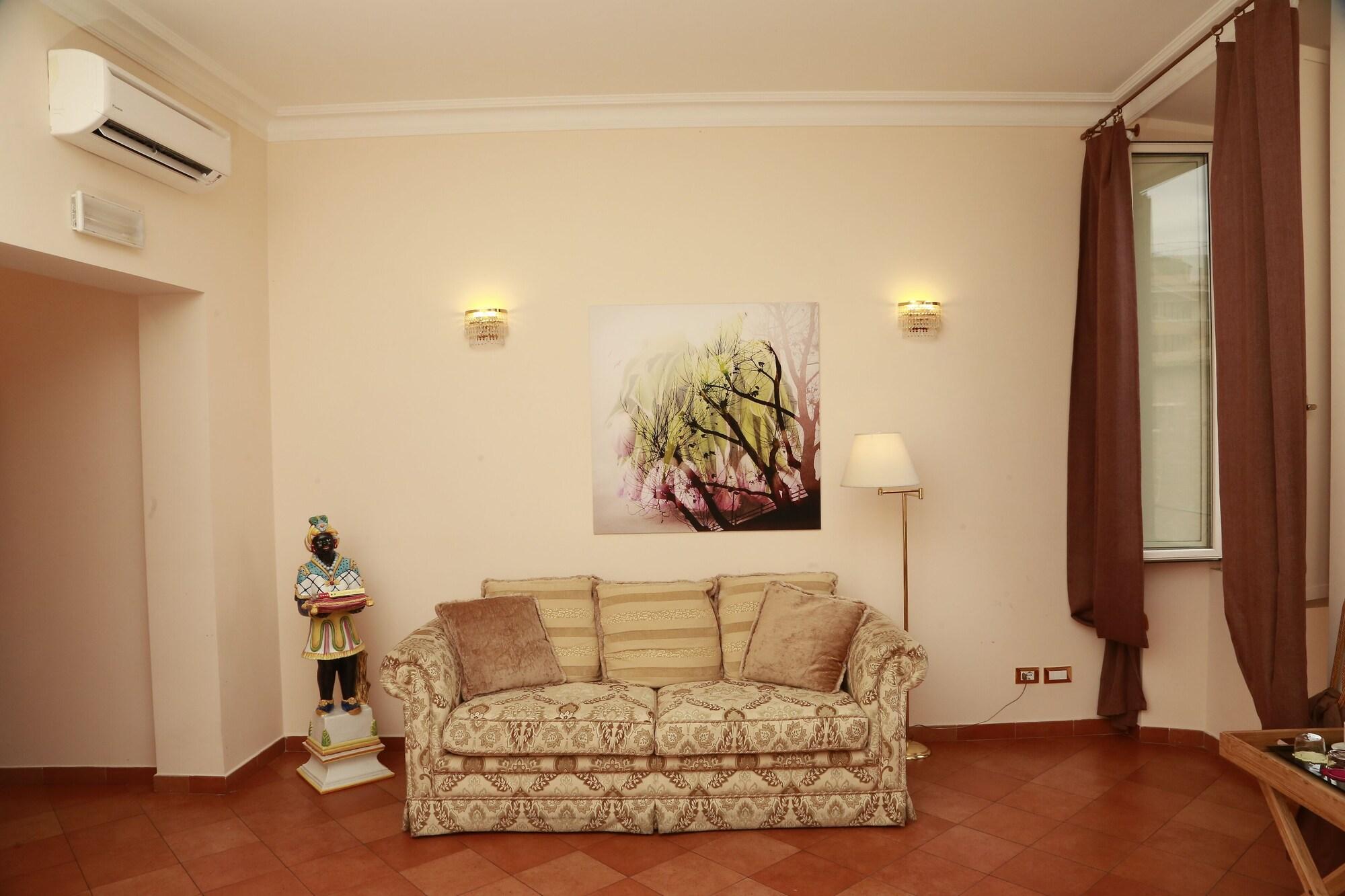 Residenza Gens Julia Roma