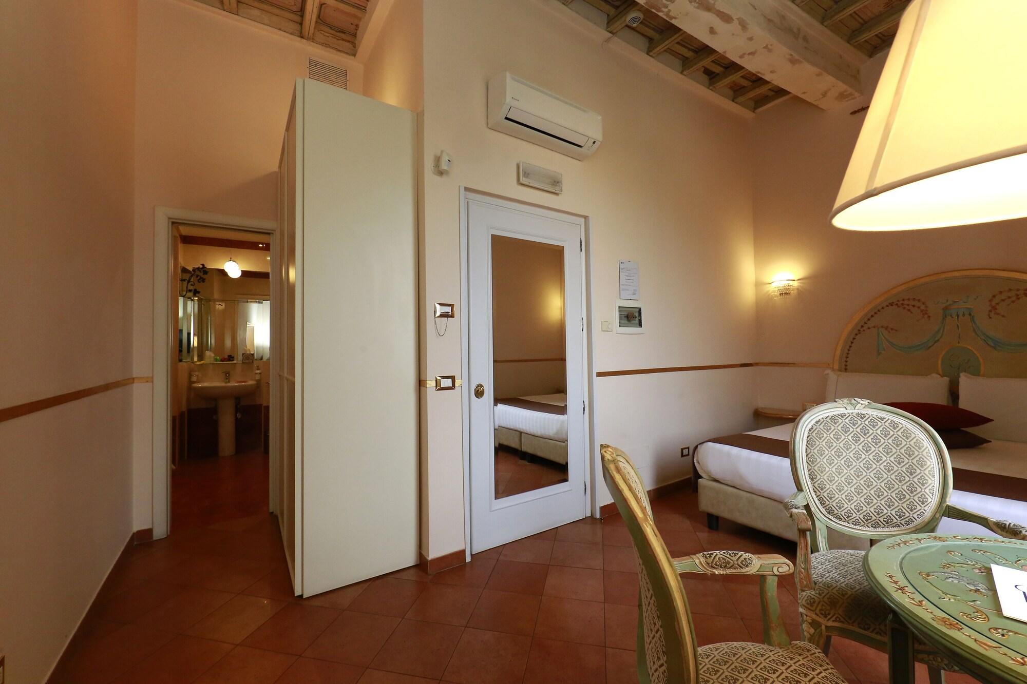 Residenza Gens Julia 2* Roma