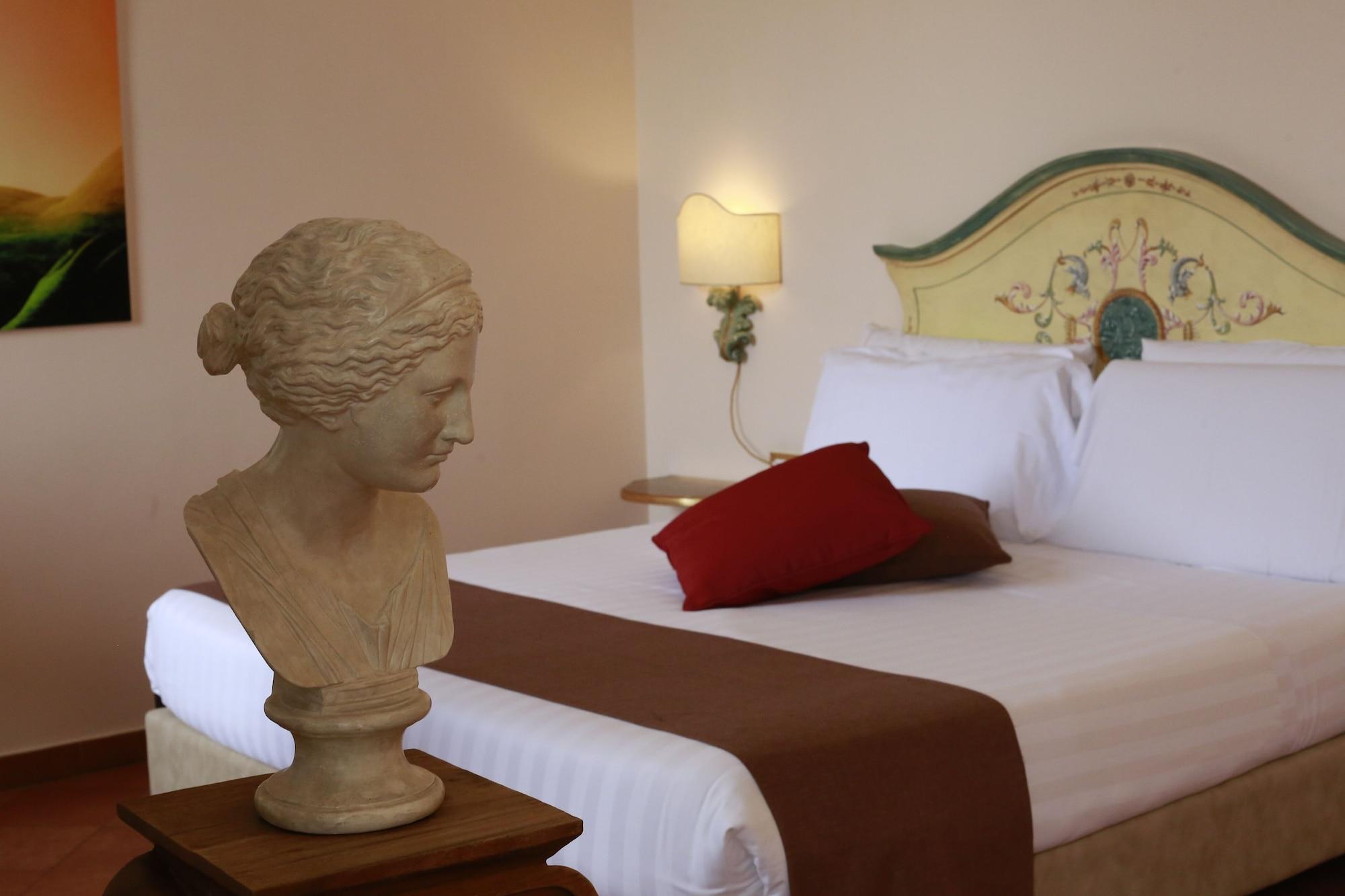 Residenza Gens Julia Bed & Breakfast 2*